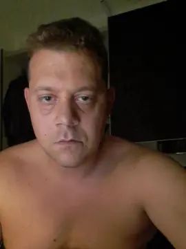 Gay sex chat with Max5673 - camgaychat.com - Italy
