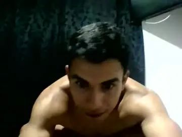 Gay sex chat with kike_salazar - camgaychat.com - Britain