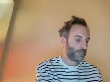 Gay sex chat with whiskylovexxx - camgaychat.com - Britain