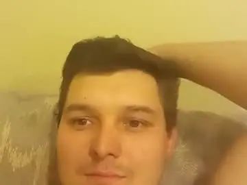 Gay sex chat with bicuriousmoman - camgaychat.com - Britain