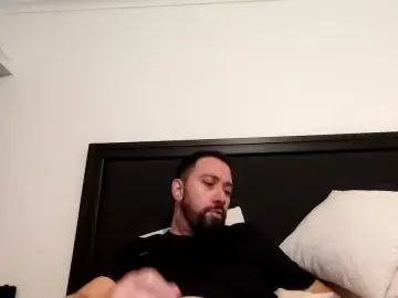 Gay sex chat with javov - camgaychat.com - Britain