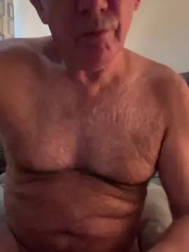 Gay sex chat with daddy_cock2023 - camgaychat.com - Britain