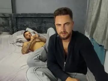 Gay sex chat with masculineguy69 - camgaychat.com - Britain