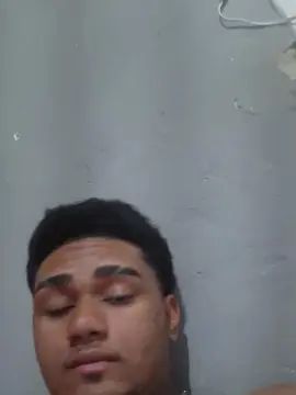 Gay sex chat with Novinhxrj - camgaychat.com - Portugal