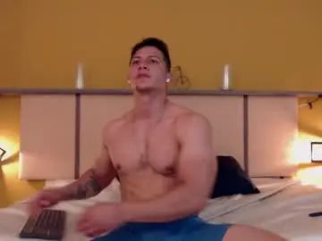 Gay sex chat with tyronyx - camgaychat.com - Britain