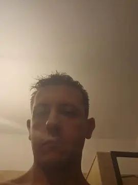 Gay sex chat with Alwaysdark - camgaychat.com - Italy