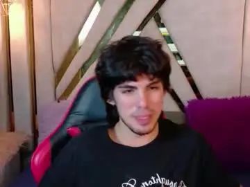 Gay sex chat with pietro_moretti1 - camgaychat.com - Britain