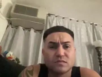 Gay sex chat with dallendzzznutzzz - camgaychat.com - Britain