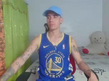 Gay sex chat with HaMMM_ - camgaychat.com - Britain