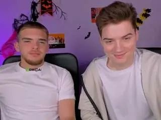 Gay sex chat with iron-fang1 - camgaychat.com