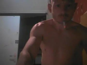 Gay sex chat with sjoiwo69 - camgaychat.com - Britain