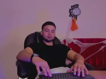 Gay sex chat with Jassonbrown - camgaychat.com - Britain