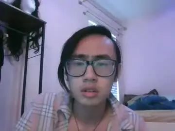 Gay sex chat with yin476 - camgaychat.com - Britain