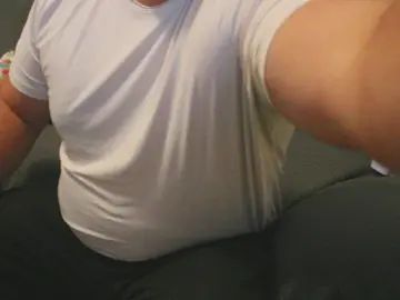 Gay sex chat with bttmboi23 - camgaychat.com - Britain