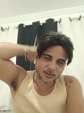 Gay sex chat with janio25 - camgaychat.com - Portugal