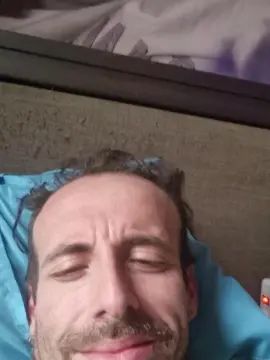 Gay sex chat with Johhnyfp - camgaychat.com - Britain
