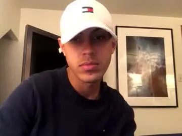 Gay sex chat with headsome01_ - camgaychat.com - Britain