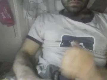 Gay sex chat with hrk_077 - camgaychat.com - Britain