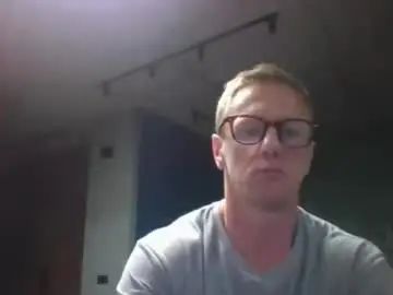 Gay sex chat with slavutich777 - camgaychat.com - Russia