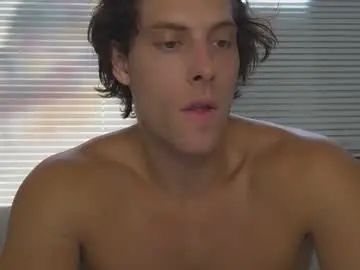 Gay sex chat with alex_islive - camgaychat.com - Britain