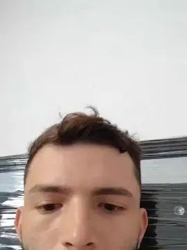 Gay sex chat with Sweet_sin444 - camgaychat.com - Britain