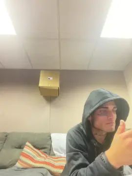 Gay sex chat with XXXemanue1e - camgaychat.com - Britain