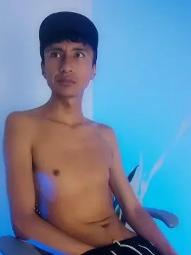 Gay sex chat with codysmithson - camgaychat.com - Britain