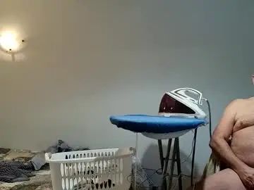 Gay sex chat with mousketair58bis - camgaychat.com - Britain