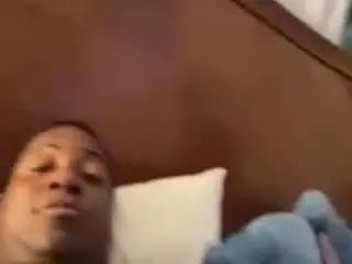 Gay sex chat with maniuu - camgaychat.com