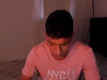 Gay sex chat with jonny_gm - camgaychat.com - Britain