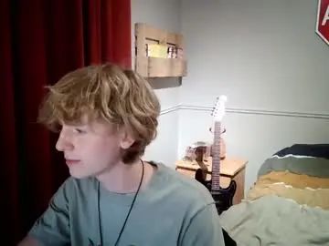 Gay sex chat with gayblondboy - camgaychat.com - Britain