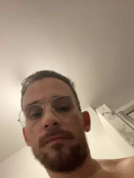 Gay sex chat with Rrfxes - camgaychat.com - Italy