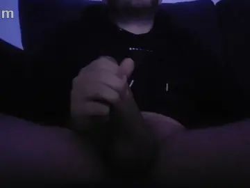 Gay sex chat with tomy442 - camgaychat.com - Britain