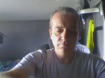 Gay sex chat with sexytrucker - camgaychat.com - Bulgaria