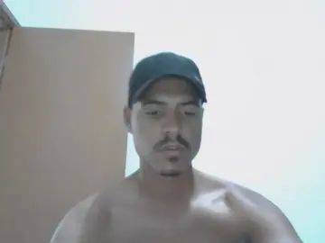 Gay sex chat with Gu_ynn - camgaychat.com - Portugal