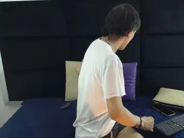 Gay sex chat with Jeromxx - camgaychat.com - Britain