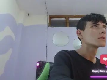 Gay sex chat with xSteven08 - camgaychat.com - Portugal
