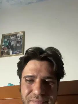 Gay sex chat with Alain1989 - camgaychat.com - Italy