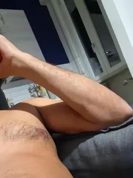 Gay sex chat with Beuno39 - camgaychat.com - Italy