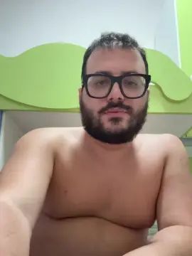 Gay sex chat with BearPlayPOV - camgaychat.com - Italy