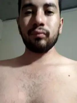Gay sex chat with juan236283 - camgaychat.com - Britain