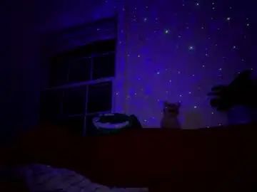 Gay sex chat with lofi_boi_ - camgaychat.com - Britain