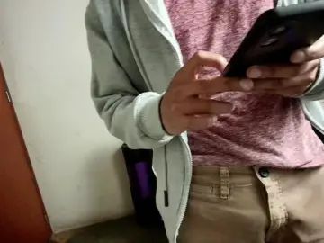 Gay sex chat with sathiri - camgaychat.com - Spain