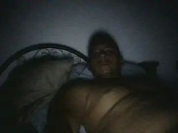 Gay sex chat with felipediaz - camgaychat.com