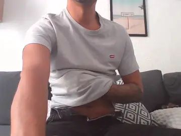 Gay sex chat with anthonybcn_hot - camgaychat.com - France