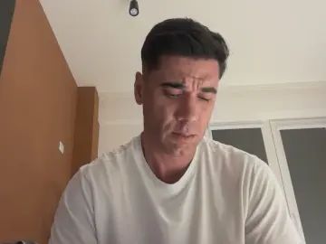 Gay sex chat with marcolover1 - camgaychat.com - Britain