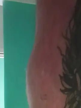 Gay sex chat with Johnyboytoy - camgaychat.com - Britain