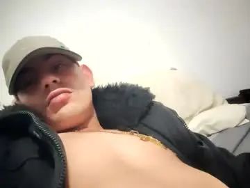 Gay sex chat with gwcsgytpjjfp - camgaychat.com - Britain