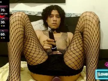 Gay sex chat with IsidroGlasc - camgaychat.com - Britain