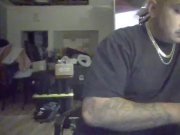 Gay sex chat with papi_aether - camgaychat.com - Britain